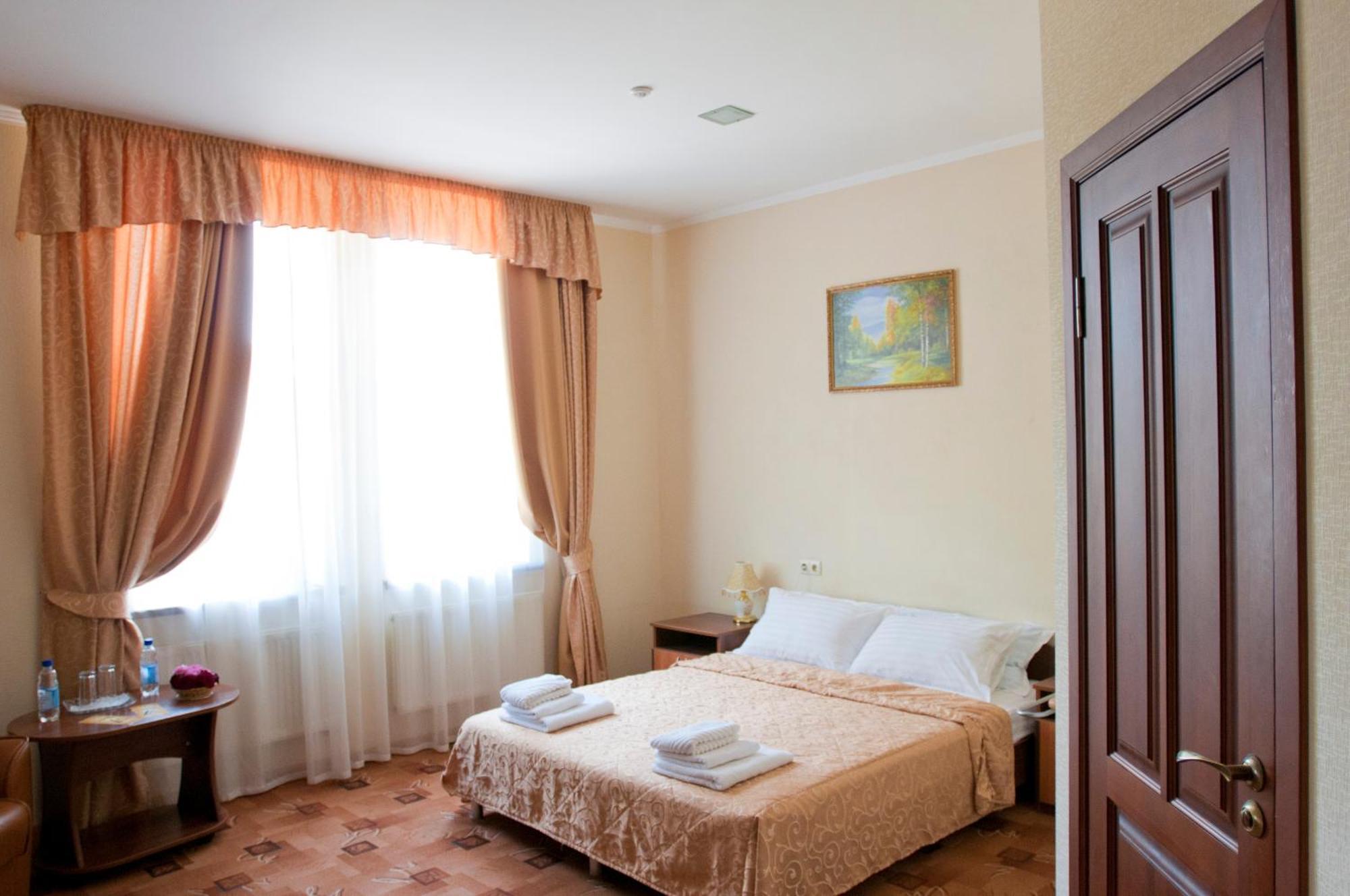 Ligena Hotel Boryspilʼ Exterior foto
